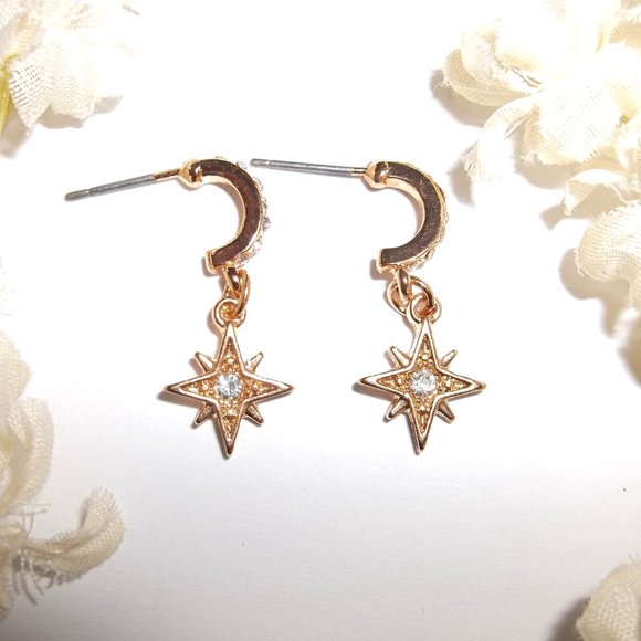 Earrings Post Stud Star Gold Huggie Hoops Faux Diamond Rhinestone Jewelry A710 - Picture 2 of 4